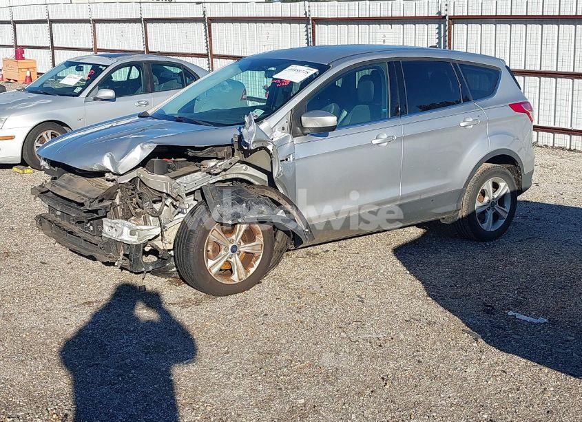 Photo 2 of 2015 Ford Escape SE (VIN 1FMCU0G78FUC35277)