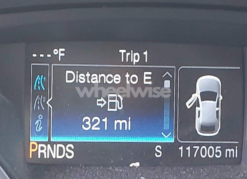 Photo 16 of 2016 Ford Escape SE (VIN 1FMCU0G78GUA20032)