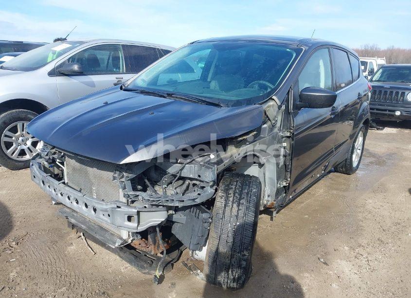 Photo 2 of 2016 Ford Escape SE (VIN 1FMCU0G78GUA20032)
