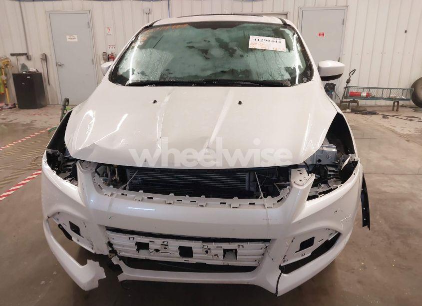 Photo 13 of 2016 Ford Escape SE (VIN 1FMCU0G78GUA25540)
