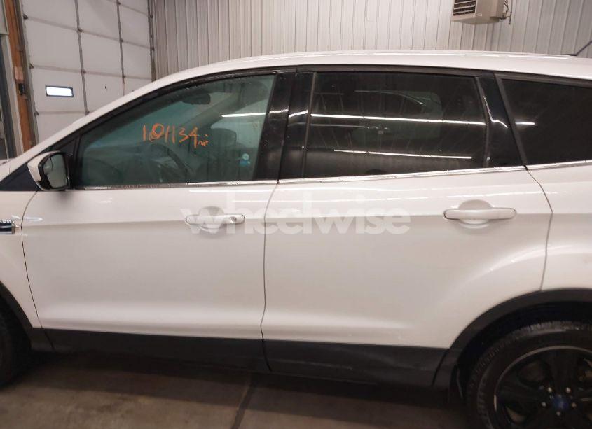 Photo 15 of 2016 Ford Escape SE (VIN 1FMCU0G78GUA25540)