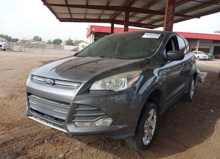 Photo 2 of 2016 Ford Escape SE (VIN 1FMCU0G78GUA76357)