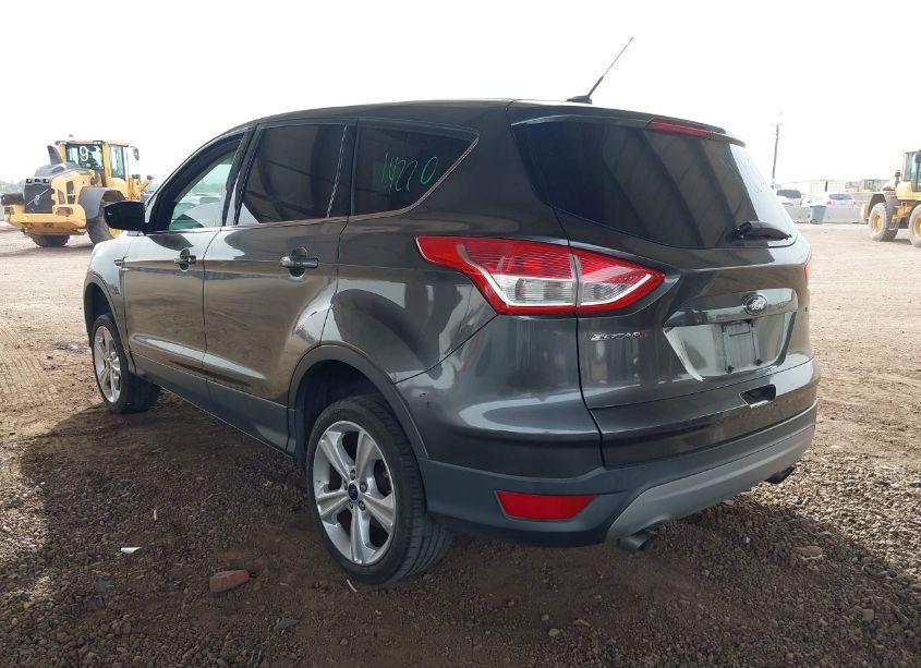 Photo 3 of 2016 Ford Escape SE (VIN 1FMCU0G78GUA76357)
