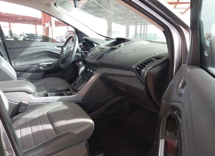 Photo 5 of 2016 Ford Escape SE (VIN 1FMCU0G78GUA76357)