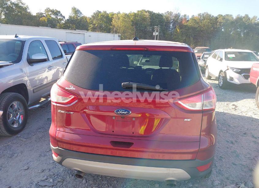 Photo 16 of 2016 Ford Escape SE (VIN 1FMCU0G78GUB66060)