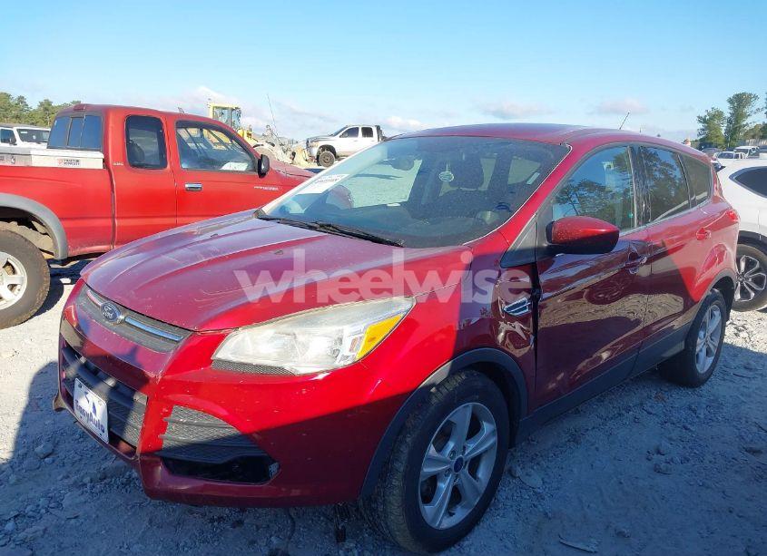 Photo 2 of 2016 Ford Escape SE (VIN 1FMCU0G78GUB66060)