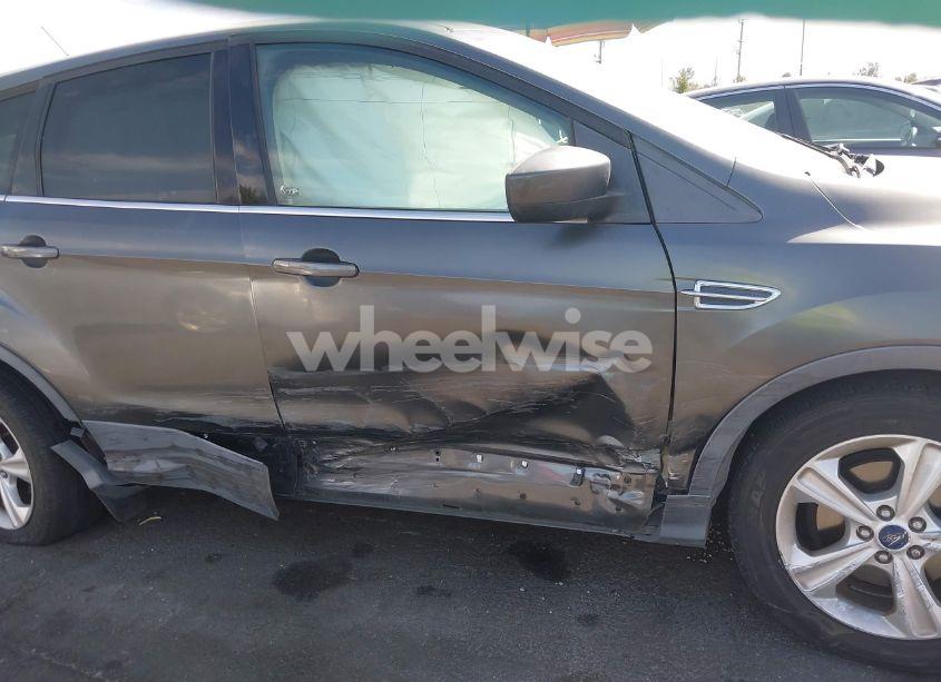 Photo 6 of 2016 Ford Escape SE (VIN 1FMCU0G78GUC43932)