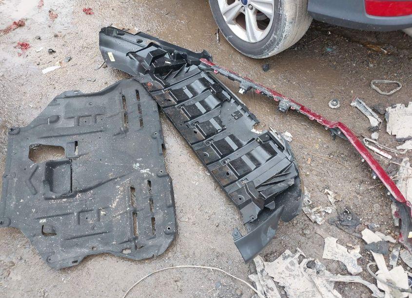 Photo 11 of 2016 Ford Escape SE (VIN 1FMCU0G78GUC87039)