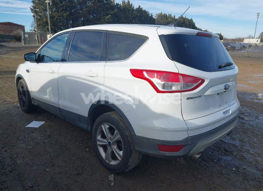 Photo 3 of 2015 Ford Escape SE (VIN 1FMCU0G79FUA64927)