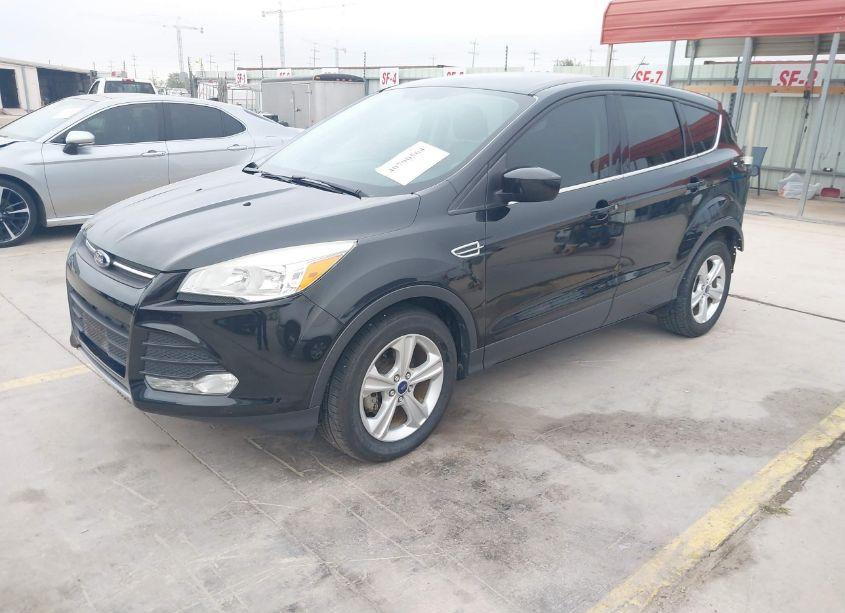 Photo 2 of 2015 Ford Escape SE (VIN 1FMCU0G79FUA90864)