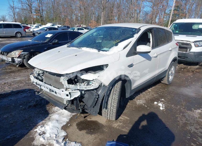 Photo 2 of 2015 Ford Escape SE (VIN 1FMCU0G79FUB54112)