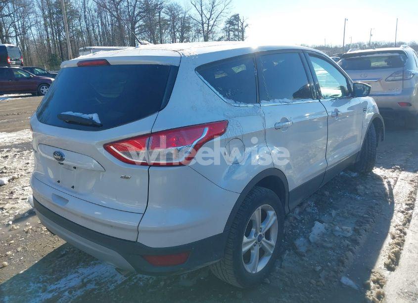 Photo 4 of 2015 Ford Escape SE (VIN 1FMCU0G79FUB54112)