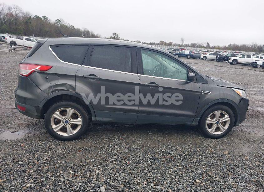 Photo 13 of 2015 Ford Escape SE (VIN 1FMCU0G79FUB88678)
