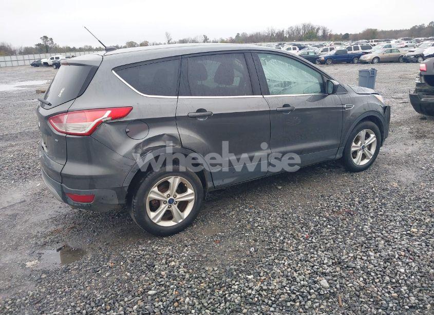 Photo 4 of 2015 Ford Escape SE (VIN 1FMCU0G79FUB88678)
