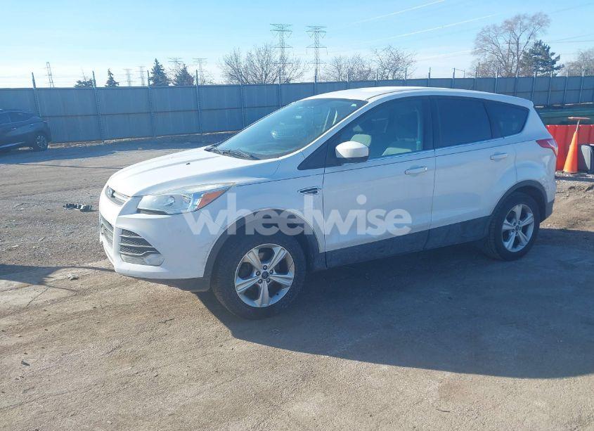 Photo 2 of 2015 Ford Escape SE (VIN 1FMCU0G79FUC33294)