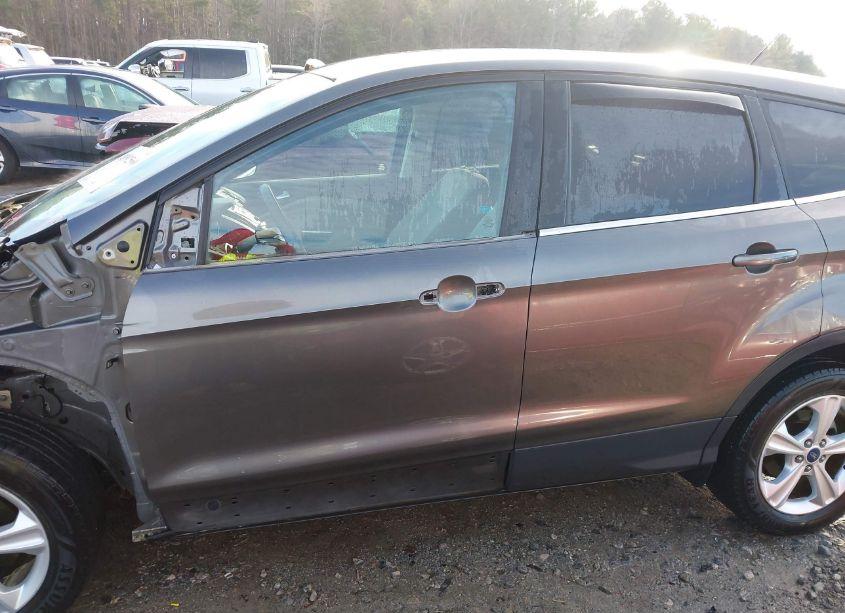 Photo 15 of 2015 Ford Escape SE (VIN 1FMCU0G79FUC73455)