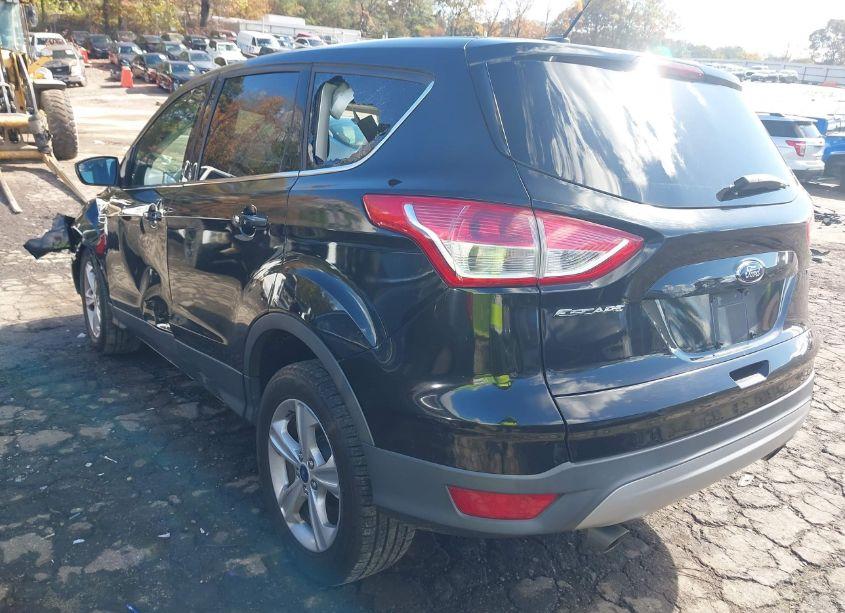 Photo 3 of 2015 Ford Escape SE (VIN 1FMCU0G7XFUA21309)