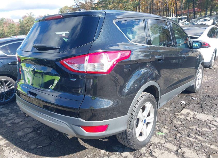 Photo 4 of 2015 Ford Escape SE (VIN 1FMCU0G7XFUA21309)