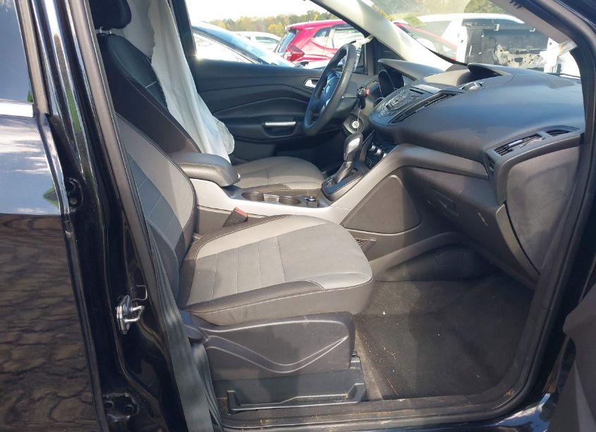 Photo 5 of 2015 Ford Escape SE (VIN 1FMCU0G7XFUA21309)