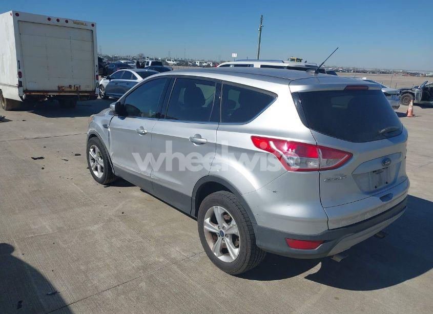 Photo 3 of 2015 Ford Escape SE (VIN 1FMCU0G7XFUA41706)