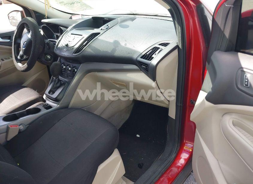 Photo 5 of 2015 Ford Escape SE (VIN 1FMCU0G7XFUA67108)