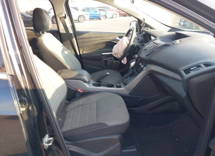 Photo 5 of 2015 Ford Escape SE (VIN 1FMCU0G7XFUB31275)