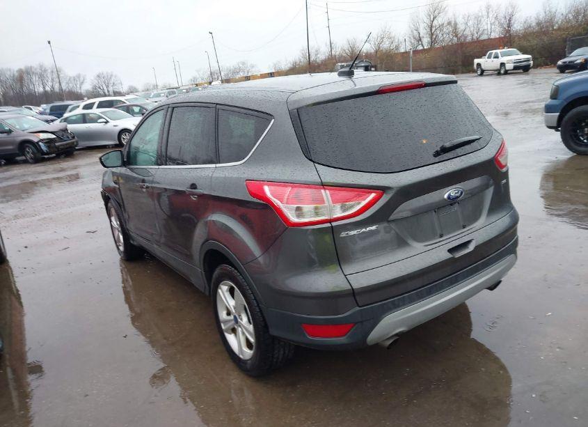 Photo 3 of 2015 Ford Escape SE (VIN 1FMCU0G7XFUB58881)