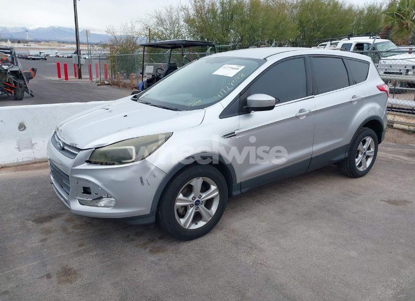 Photo 2 of 2015 Ford Escape SE (VIN 1FMCU0G7XFUC12941)
