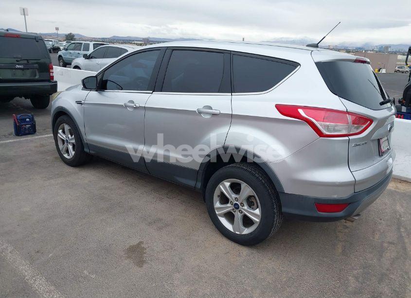 Photo 3 of 2015 Ford Escape SE (VIN 1FMCU0G7XFUC12941)