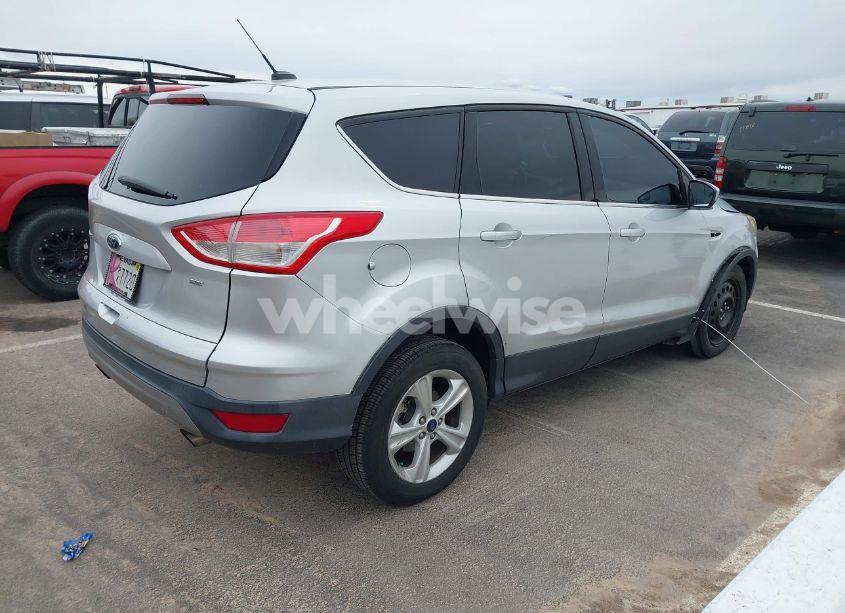 Photo 4 of 2015 Ford Escape SE (VIN 1FMCU0G7XFUC12941)