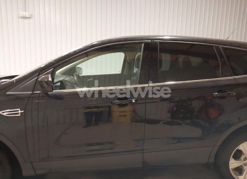 Photo 15 of 2016 Ford Escape SE (VIN 1FMCU0G7XGUA28391)