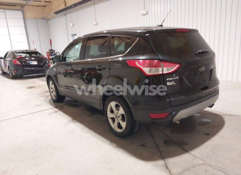 Photo 3 of 2016 Ford Escape SE (VIN 1FMCU0G7XGUA28391)