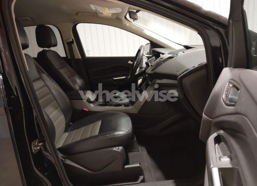 Photo 5 of 2016 Ford Escape SE (VIN 1FMCU0G7XGUA28391)