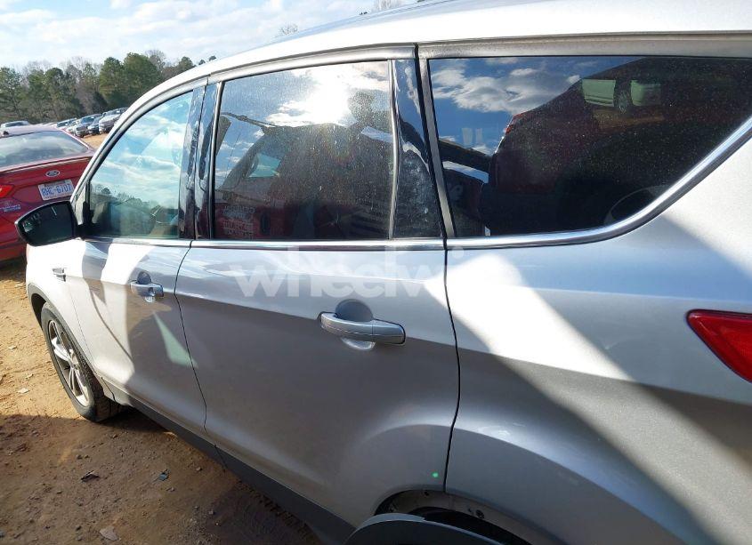 Photo 14 of 2016 Ford Escape SE (VIN 1FMCU0G7XGUB87914)