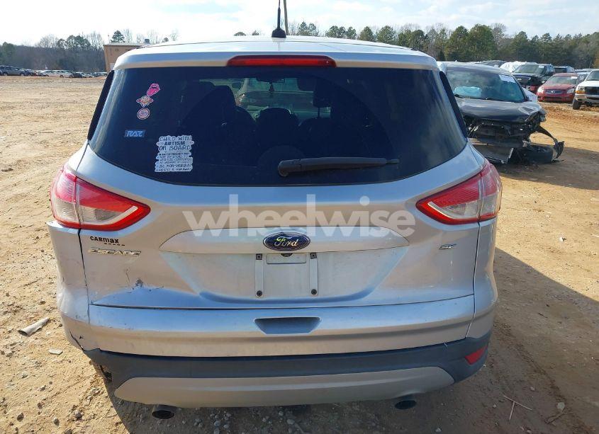 Photo 16 of 2016 Ford Escape SE (VIN 1FMCU0G7XGUB87914)