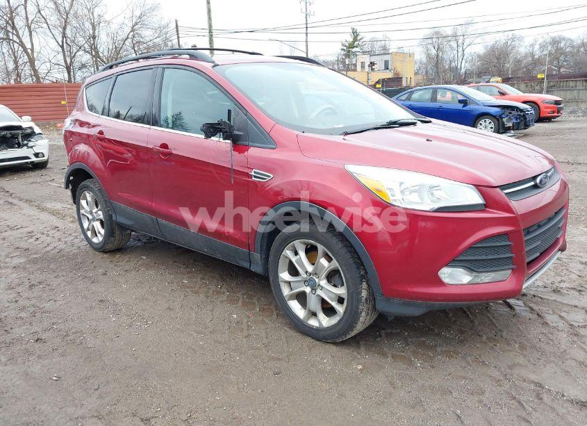 2013 Ford Escape SE (VIN 1FMCU0G90DUA82408) main photo