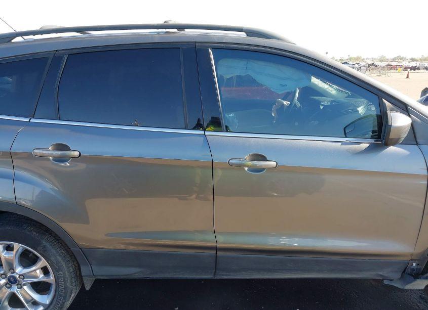 Photo 13 of 2013 Ford Escape SE (VIN 1FMCU0G90DUB23782)