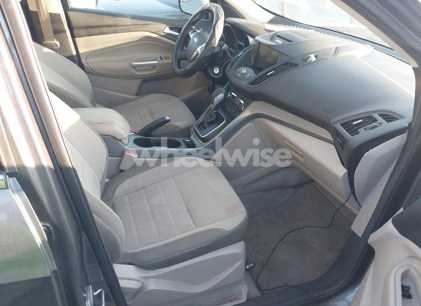 Photo 5 of 2013 Ford Escape SE (VIN 1FMCU0G90DUB43711)