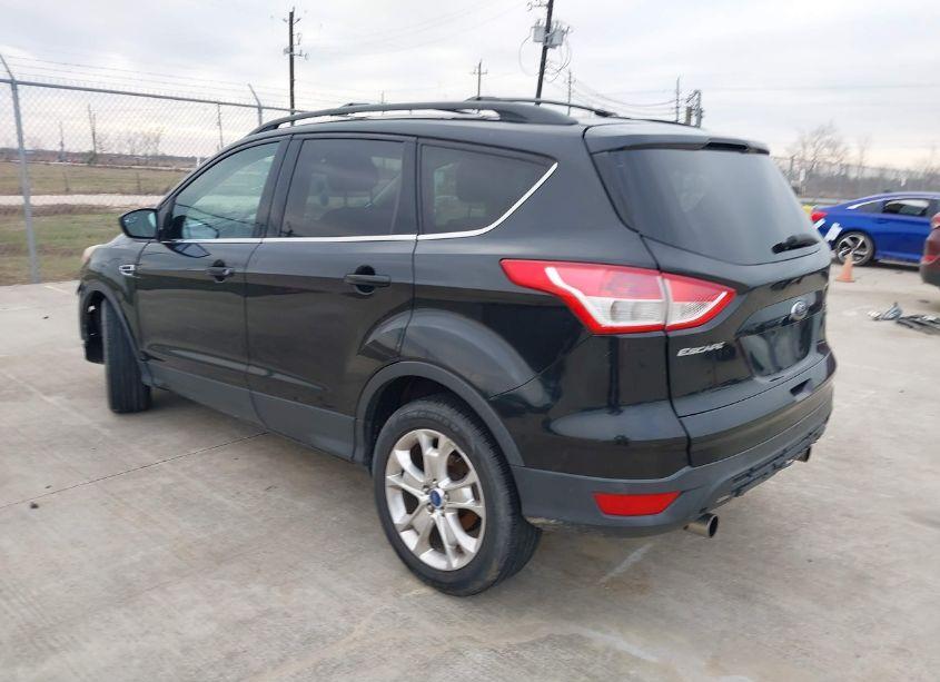 Photo 3 of 2013 Ford Escape SE (VIN 1FMCU0G90DUB70200)