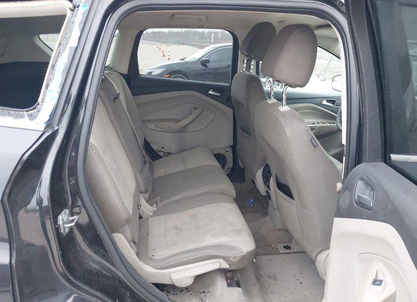 Photo 8 of 2013 Ford Escape SE (VIN 1FMCU0G90DUB70200)