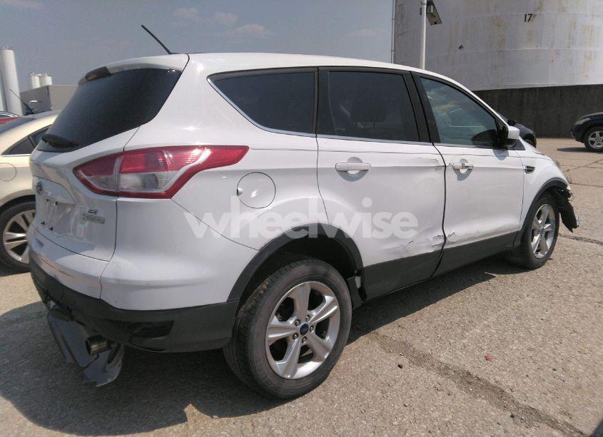 Photo 4 of 2013 Ford Escape SE (VIN 1FMCU0G90DUC12784)