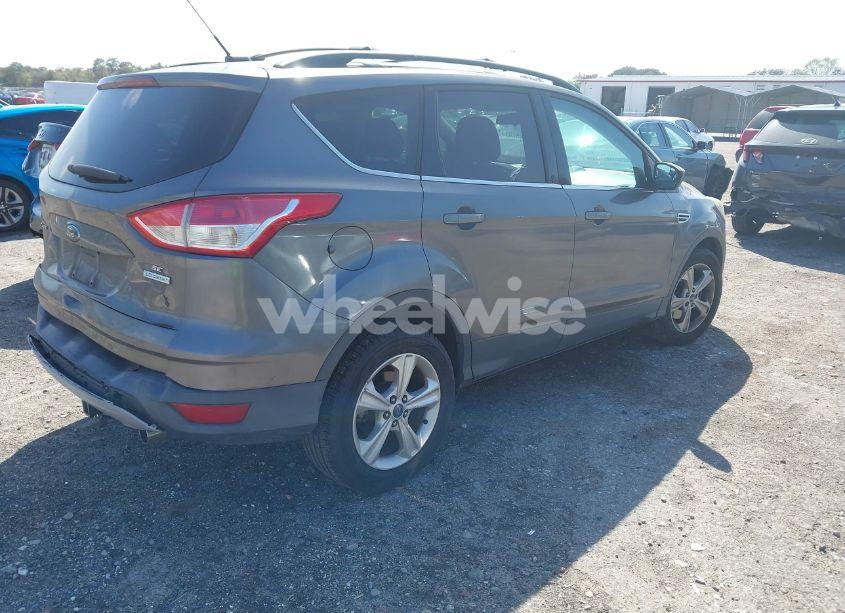 Photo 4 of 2013 Ford Escape SE (VIN 1FMCU0G90DUD15364)