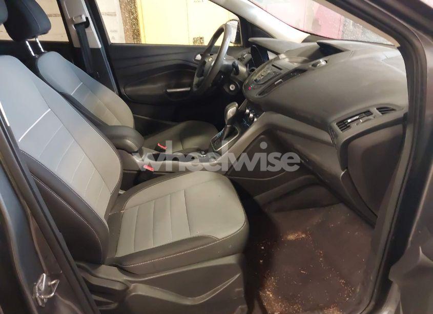 Photo 5 of 2013 Ford Escape SE (VIN 1FMCU0G90DUD49580)