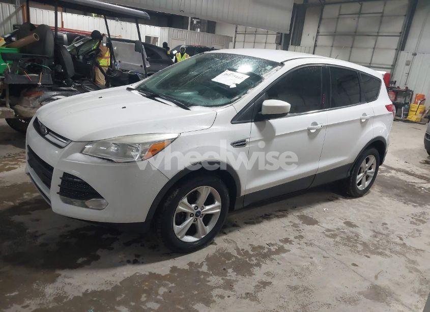 Photo 2 of 2014 Ford Escape SE (VIN 1FMCU0G90EUD38578)