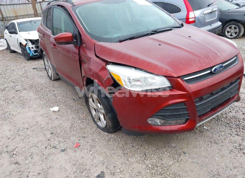 2015 Ford Escape SE (VIN 1FMCU0G90FUA30747) main photo
