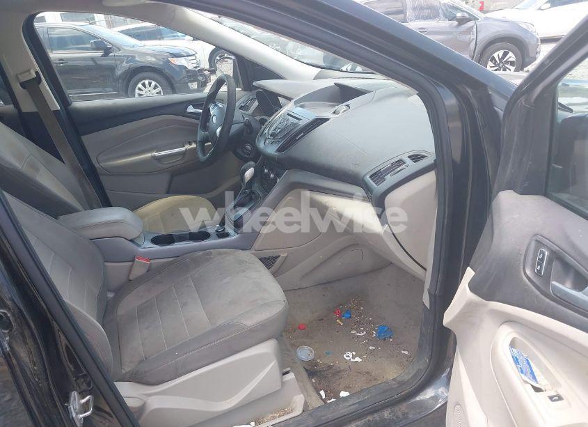 Photo 5 of 2015 Ford Escape SE (VIN 1FMCU0G90FUA44700)