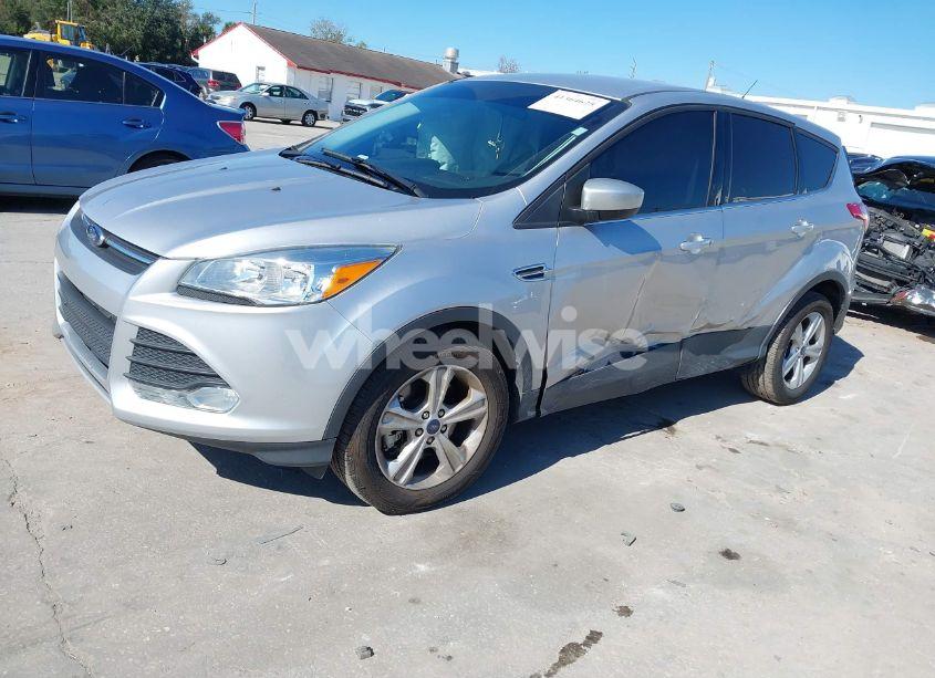 Photo 2 of 2016 Ford Escape SE (VIN 1FMCU0G90GUA32256)