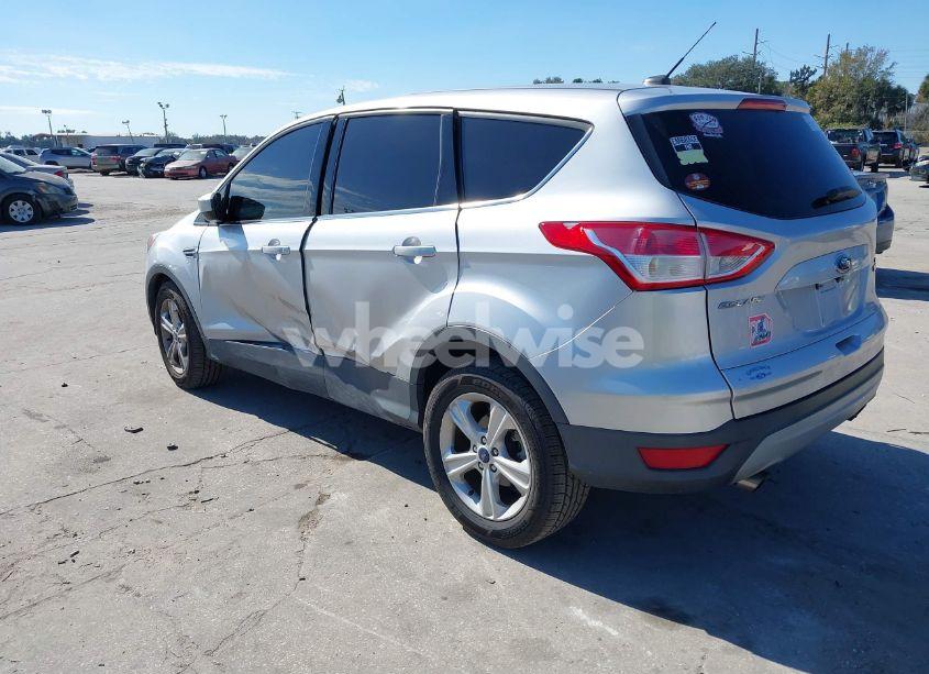 Photo 3 of 2016 Ford Escape SE (VIN 1FMCU0G90GUA32256)