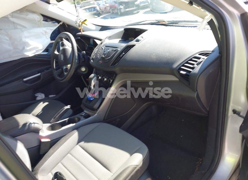 Photo 5 of 2016 Ford Escape SE (VIN 1FMCU0G90GUA32256)