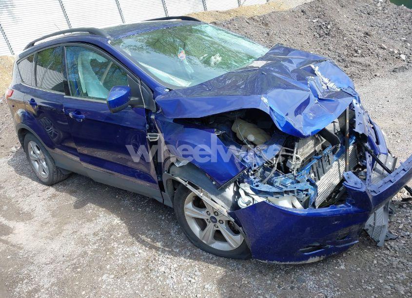 2016 Ford Escape SE (VIN 1FMCU0G90GUB57287) main photo